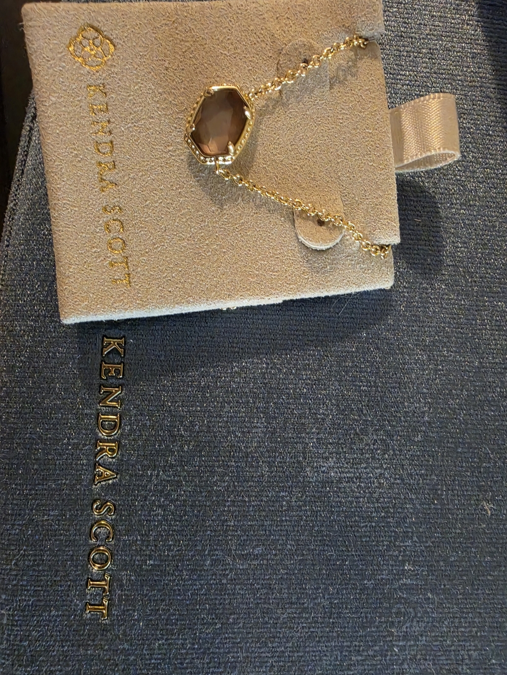 Kendra Scott Gold Necklace with BROWN MOP STONE